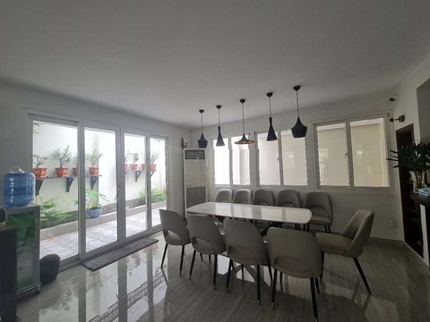 cho thuê villa quận tân bình , đường sông thao giá 85tr/tháng