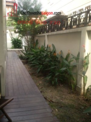 cho thuê biệt thự quận 2, khu combound fidico nguyễn văn hưởng giá cho thuê:3000$/tháng