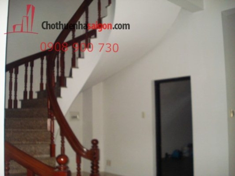 cần cho thuê villa đường nội bộ phường thảo điền quận 2, giá cho thuê:1700$/tháng