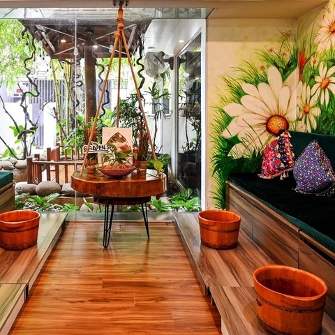 Cho thuê nhà biệt thự mặt tiền chính, Nguyễn Trọng Tuyển, Quận Q. Phú Nhuận.