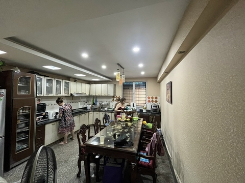 cho thuê nhà quận bình thạnh, mặt tiền đường phan văn hân giá 32tr