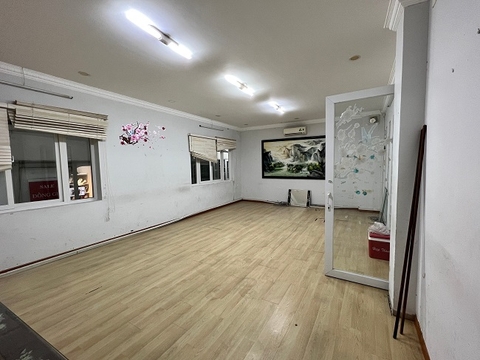 cho thuê villa quận bình thạnh, đường nguyễn cửu vân p17, quận bình thạnh  giá 2000$