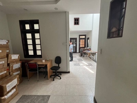 cho thuê villa mặt tiền đường nguyễn trọng tuyển quận phú nhuân giá 65tr/tháng