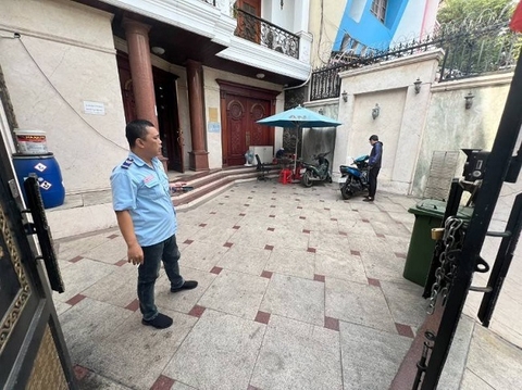 cho thuê villa mặt tiền đường nguyễn trọng tuyển quận phú nhuân giá 65tr/tháng