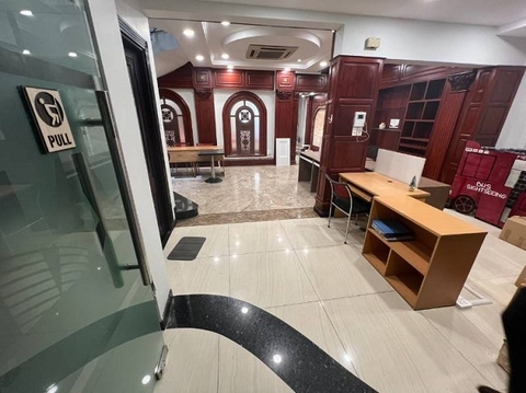 cho thuê villa mặt tiền đường nguyễn trọng tuyển quận phú nhuân giá 65tr/tháng