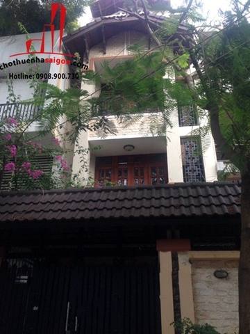 cần cho thuê biệt thự nguyên căn khu combound đường nguyễn văn hưởng quận 2, giá cho thuê:1600$/tháng