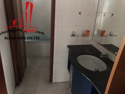 cho thuê nhà nguyên căn villa đường nguyễn minh hoàng quận tân bình , giá cho thuê:36tr/tháng