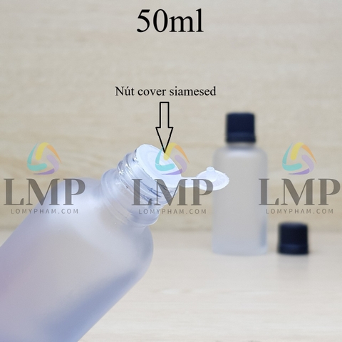 Chai tinh dầu phun mờ nắp nhựa mỏng 50ml