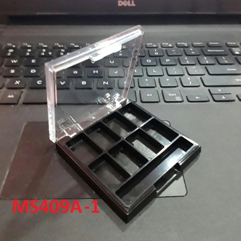 Khay vuông 8 ô 67*66*14mm