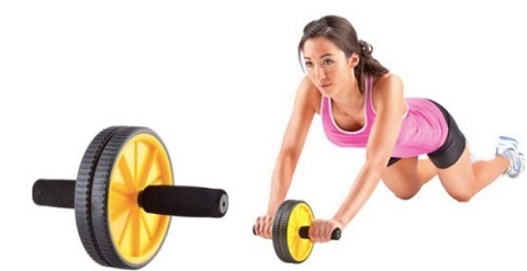 Con lăn tập bụng lấy lại vóc dáng sau sinh hiệu quả