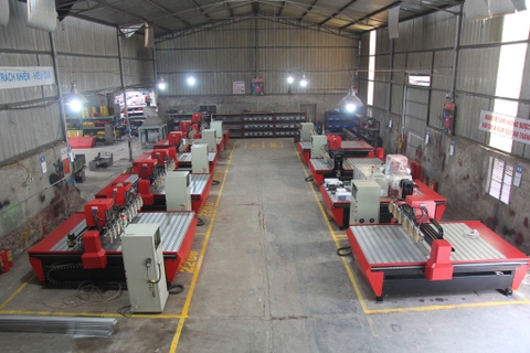 BÁO GIÁ MÁY CNC ĐỤC GỖ ĐÔNG PHƯƠNG NĂM 2025