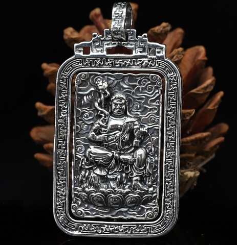 Mặt Dây Chuyền Bất Động Minh Vương Bồ Tát -Khắc Om Mani Padme Hum - DC511