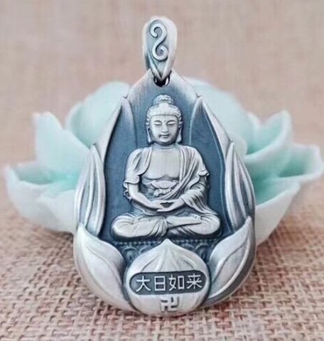 Mặt Dây Chuyền Đại Nhật Như Lai - Khắc Om Mani Padme Hum - DC5121