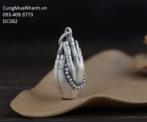 Mặt Dây Chuyền Thủ Ấn Cầu Nguyện ( Hiệp Chưởng Ấn ) - DC582