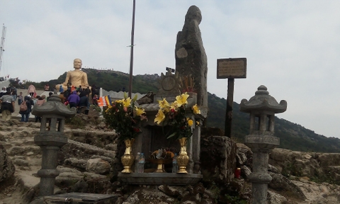 Tour Hạ Long - Yên Tử du xuân: HẠ LONG - SỬNG SỐT - TITOP - YÊN TỬ