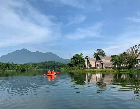 tắm khoáng nóng Tản Đà Resort