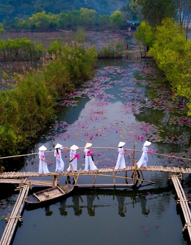 Tour Du Xuân 2023: Tour Chùa Hương 1 ngày khởi hành từ Hà Nội