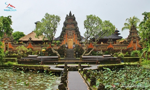 Đền Lempuyang - Tour Bali 5 ngày 4 đêm - thaiantravel