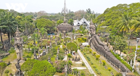 Tour Lào 6 ngày 5 đêm - XIÊNG KHOẢNG - LUANG PRABANG - VIÊNG CHĂN - PAKSAN