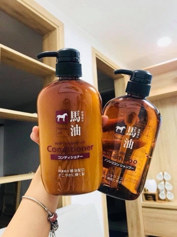 Dầu gội đầu chiết xuất tinh dầu ngựa 600ml