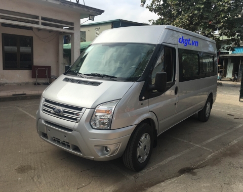 Ô tô ford transit khách 10 chỗ