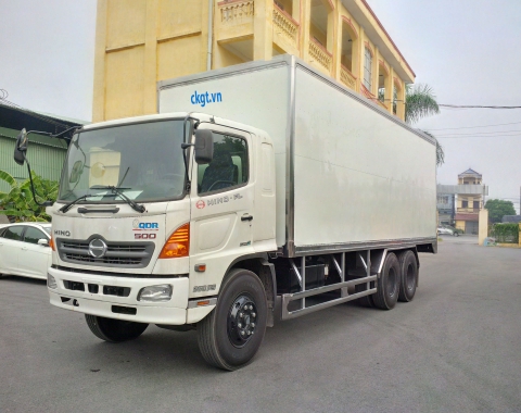 Ô tô tải thùng kín HINO FL8JTSG 6x2 /CKGT-TK