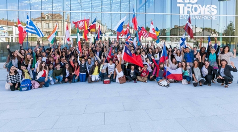 Nhóm trường thương mại Groupe ESC Troyes