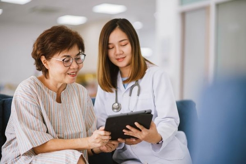 Bác sĩ khám tại nhà TPHCM