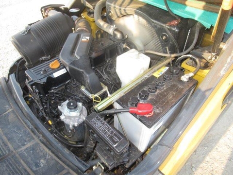 Xe nâng dầu Komatsu 2500kg