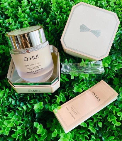 Kem dưỡng Ohui Miracle Moisture 100ml