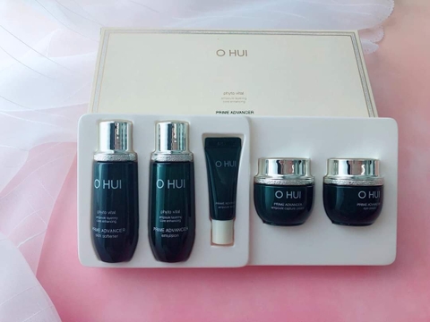 Set dưỡng Prime Advancer của OHUI giúp chăm sóc và cân bằng độ ẩm cho làn da
