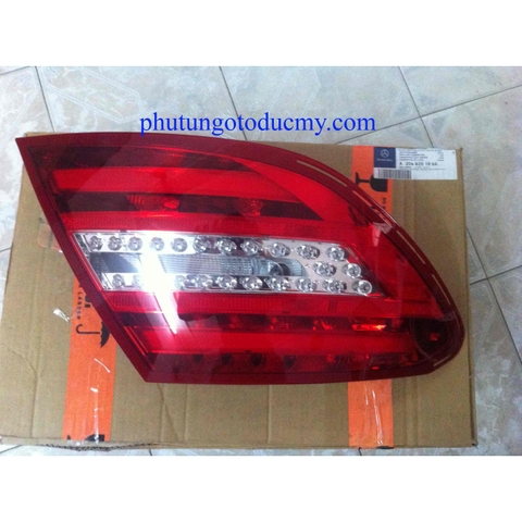 Đèn hậu Mercedes C200, C250, C300 CGI 2011-2012 W204