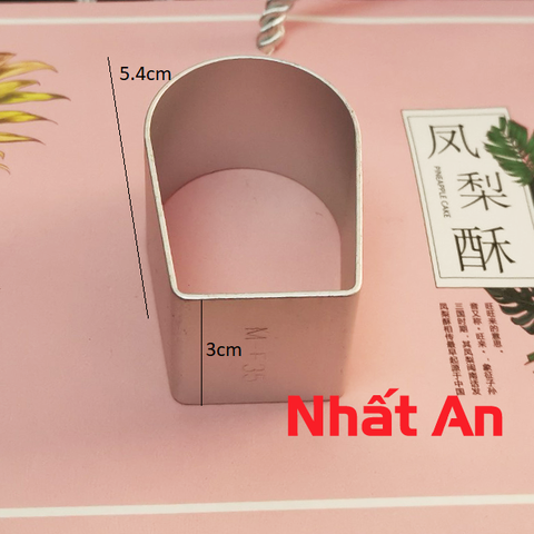 Khuôn nhấn bánh dứa hình ô cửa