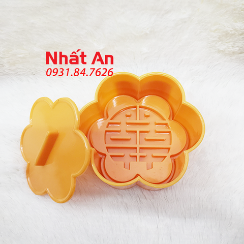 Khuôn nhấn xôi hình hoa mai 15cm Vĩnh Trường (Hồng/ Phước/ Lộc/ Thọ/ Hỷ)