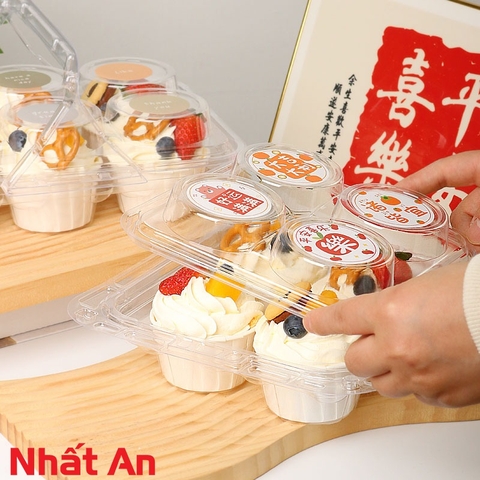 Hộp nhựa 4 bánh cupcake có quai xách SX210