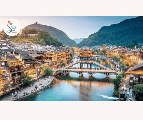 TOUR: NGHI XƯƠNG - TRƯƠNG GIA GIỚI - PHƯỢNG HOÀNG CỔ TRẤN (6N5Đ)