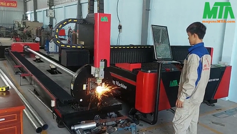 Lắp đặt Máy CNC Laser cắt tấm kết hợp cắt ống tại TP. Hồ Chí Minh