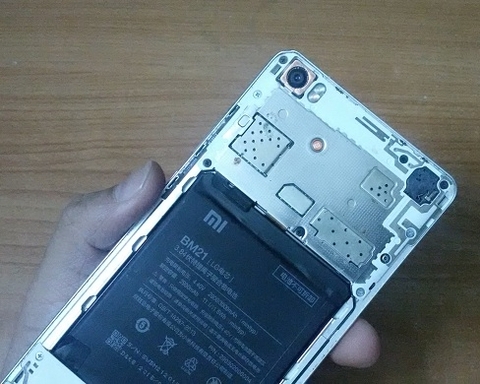 Thay micro điện thoại Xiaomi chính hãng tại Hà Nội.