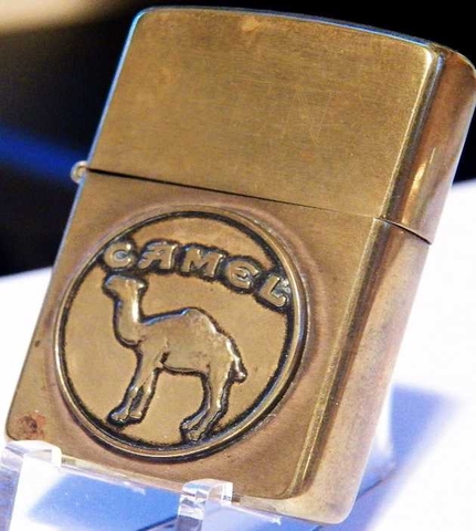 bật lửa zippo camel