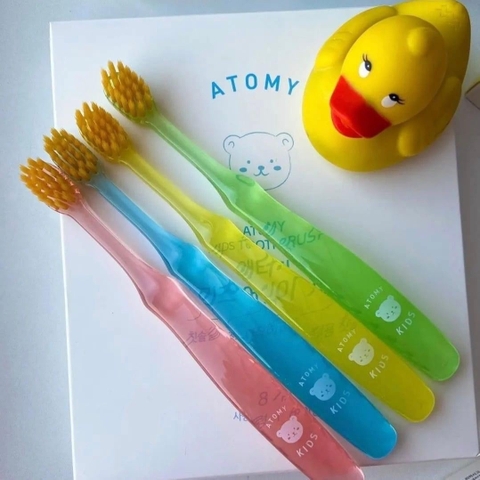 Bàn chải đánh răng kháng khuẩn cho trẻ em - Atomy Kid Toothbrush (combo)
