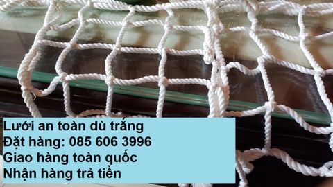 Sản xuất, phân phối lưới an toàn dù trắng chắn vật rơi