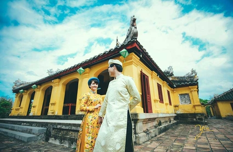 Album ảnh cưới đẹp chụp với áo dài tại Đại Nội Huế