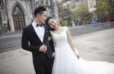 Chụp ảnh cưới lãng mạn ở nhà thờ lớn Hà Nội