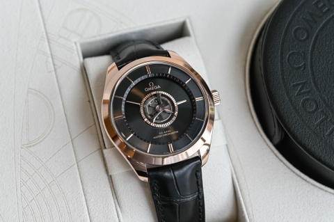 Thiết kế sáng tạo mới ra: Omega De Ville Tourbillon Master Chronometer