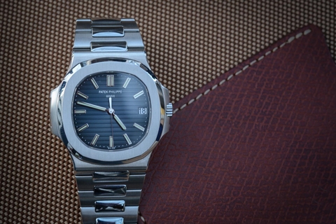 Giới thiệu đồng hồ Patek Philippe Nautilus 40th Anniversary 5711/1p Platinum - Thiết kế đặc biệt của Patek Philippe Nautilus