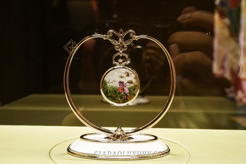 3 tiếng trải nghiệm tuyệt vời trong gian phòng Rare Handcrafts tại triển lãm Patek Philippe Singapore 2019 3 tiếng trải nghiệm tuyệt vời trong gian phòng Rare Handcrafts tại triển lãm Patek Philippe Singapore 2019