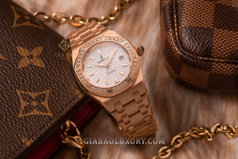 Review đồng hồ Audemars Piguet Royal Oak Lady - Mùa thu vĩnh cửu