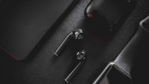 AirPods 2 có lớp ngoài như Pencil 2, hỗ trợ sạc không dây cực nhanh