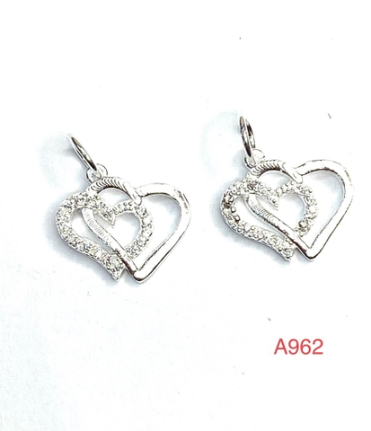 Charm trái tim lồng đính đá treo A962