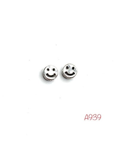 Charm mặt cười xuyên ngang A387